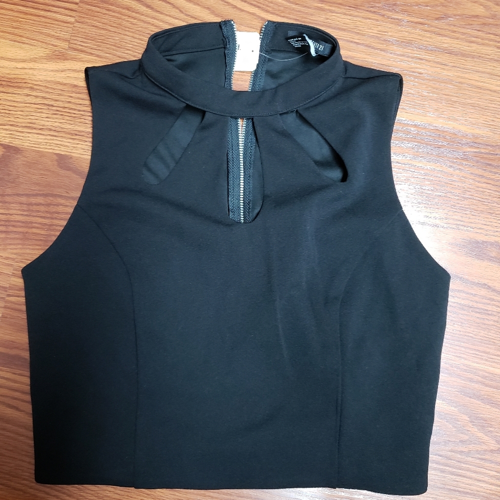 Forever 21 black crop top